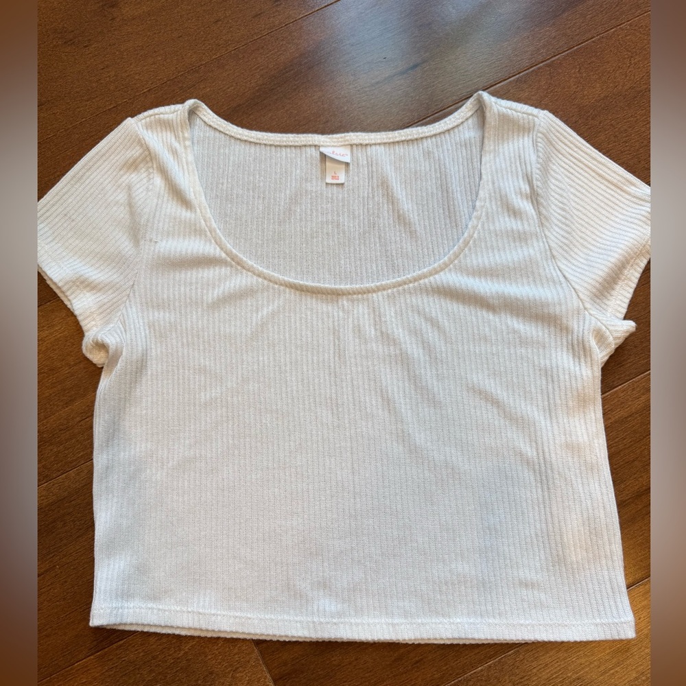 NWOT COLSIE Ribbed Crop Top